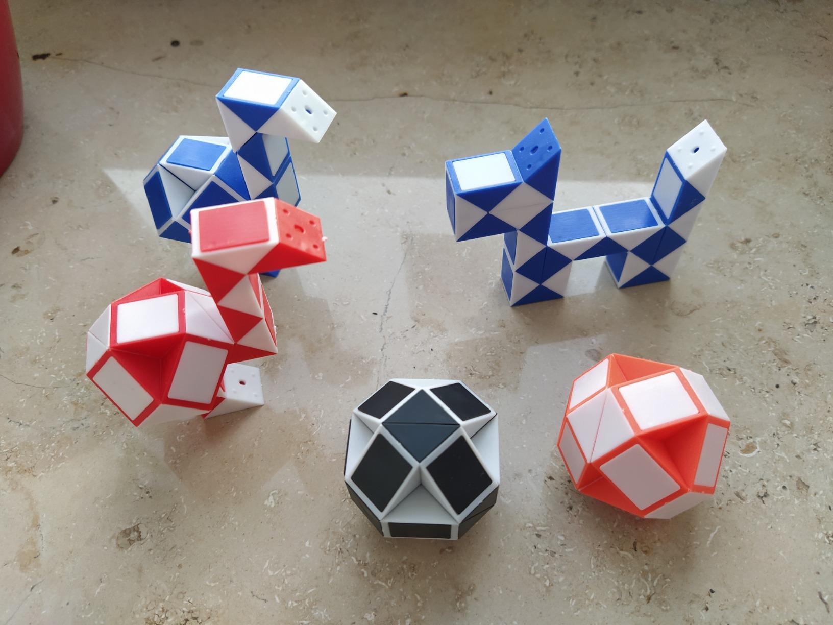 WEARXI Spielzeug Magische Schlangen 12er-Set mehrfarbig