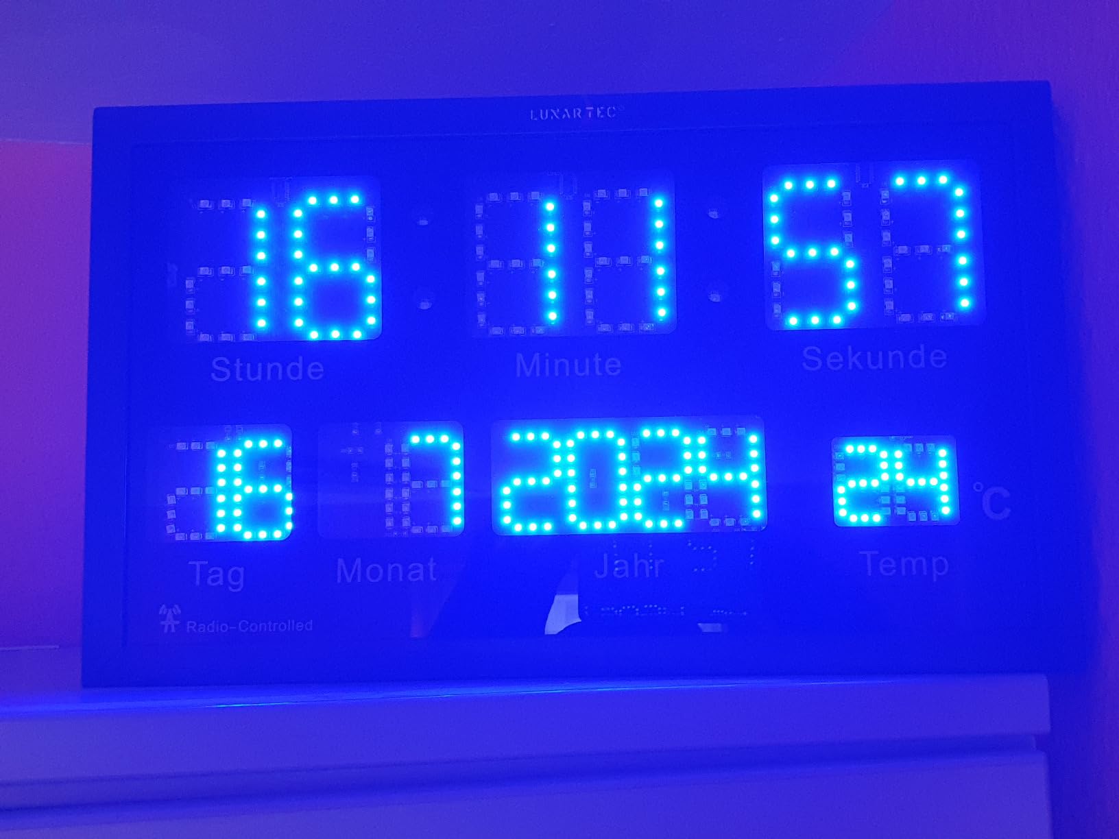 Lunartec Digitaluhr Funk LED blau Wand Tisch Datum
