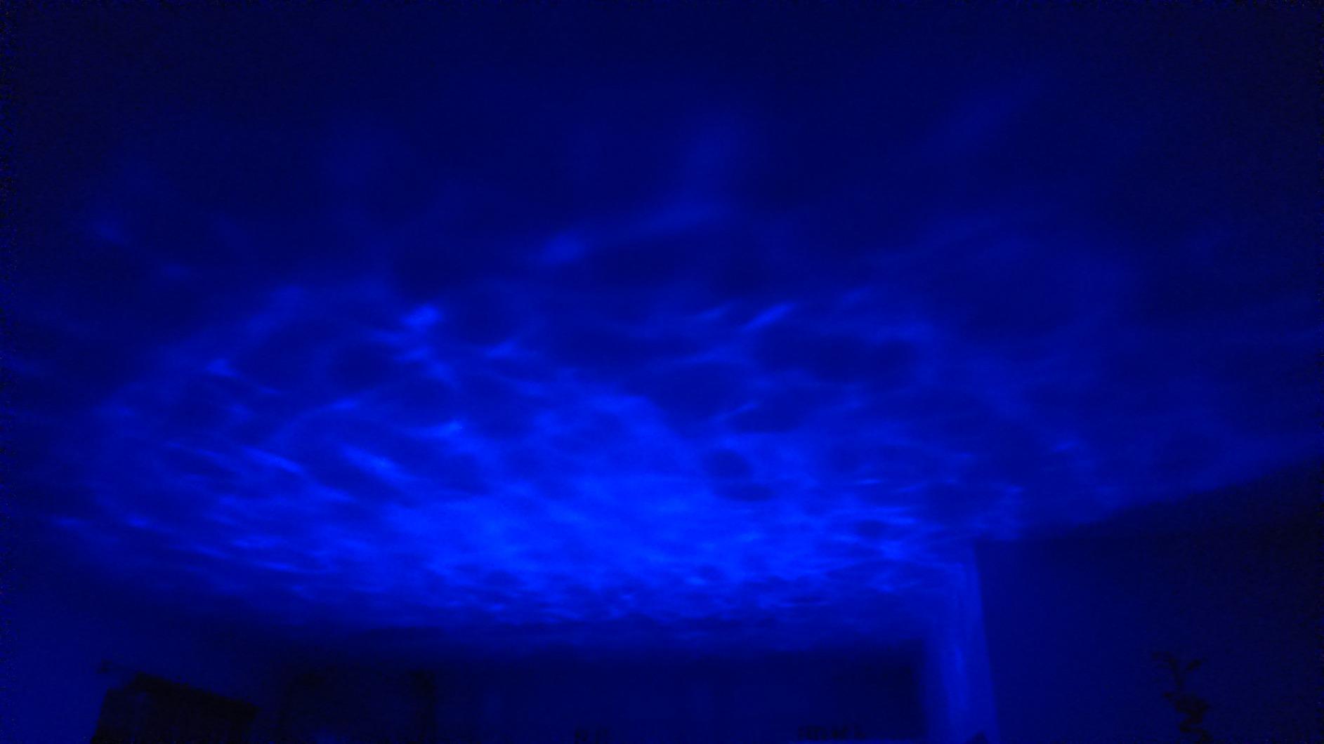 Lunartec Wellenprojektor Wasser-LED-Projektor Lautsprecher