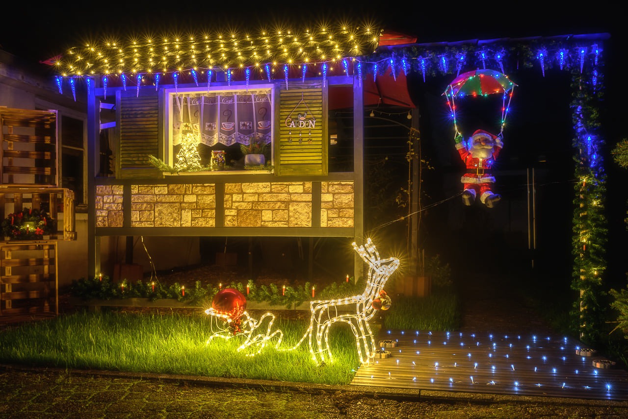 Bonetti LED Lichterketten Weihnachtsmann Strickleiter 30 LEDs