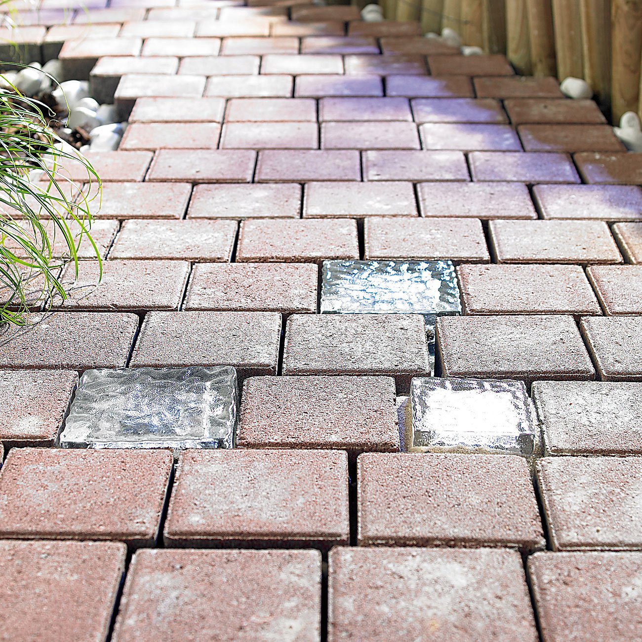 Lunartec Solar-Glasbaustein LED klein 7x7 cm 4er-Set