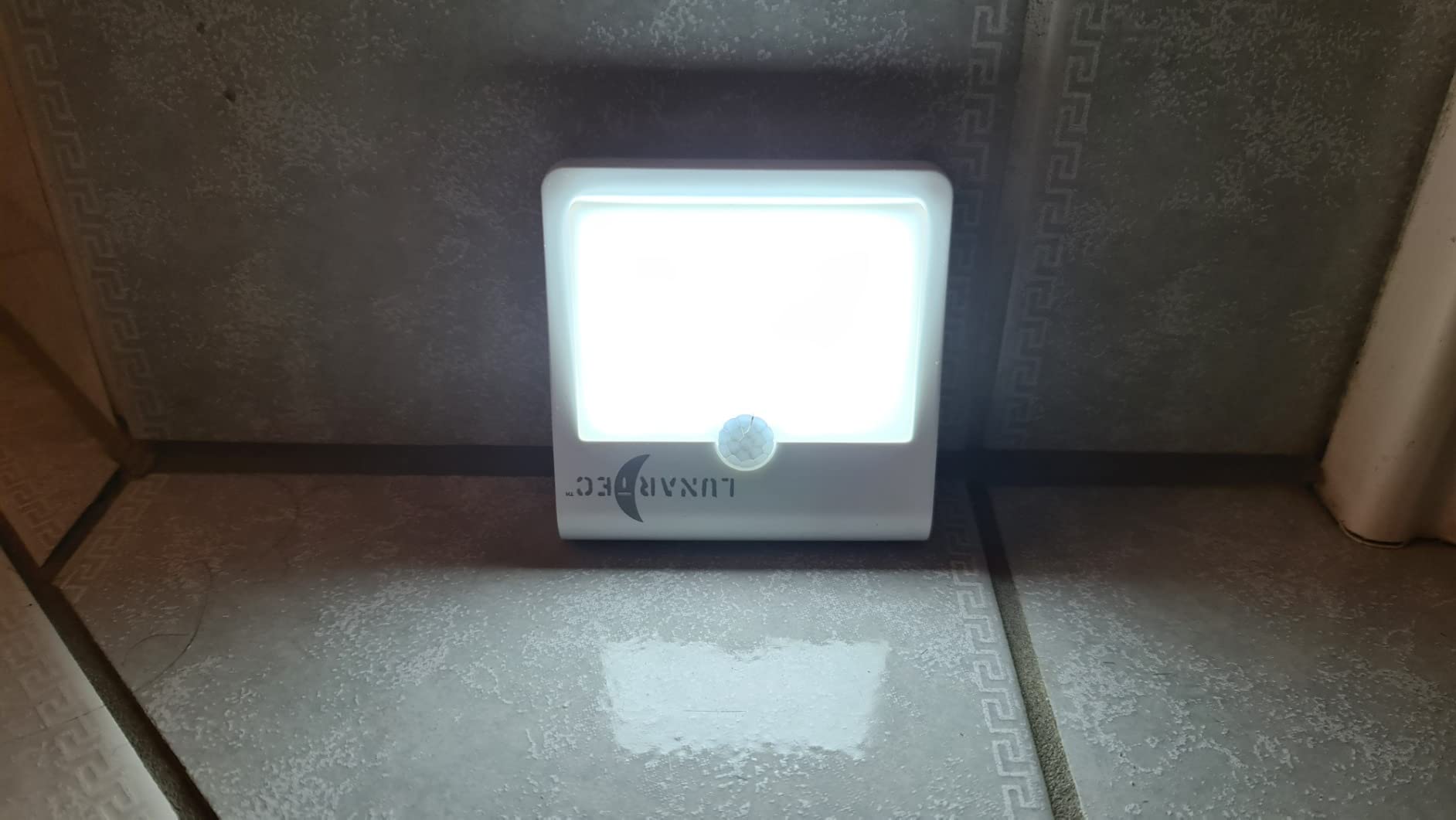 Lunartec Akku LED-Nachtlicht Bewegungsmelder warmweiß