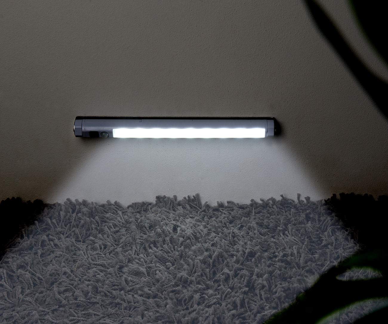 Lunartec Lichtleiste Batterie 4er-Set PIR tageslichtweiß