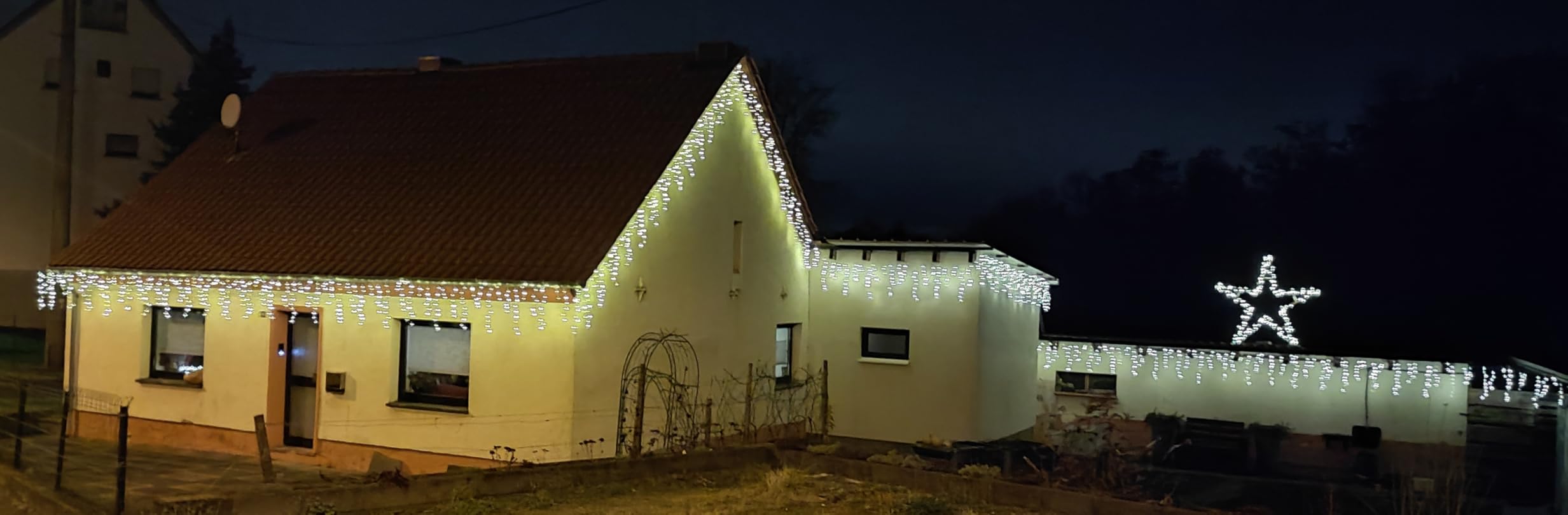 Qedertek Lighting Eisregen Lichterkette 15,3m 612 LED warmweiß