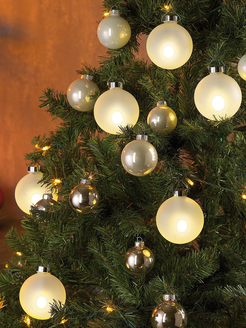 Lunartec Licht-Dekoration Weihnachtskugeln Glas weiß 6 Stück LED